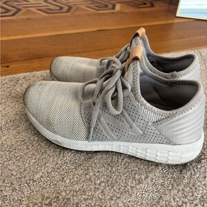 New Balance Women’s Fresh Foam Cruz V2 'Off Grey' Size 7.5 US